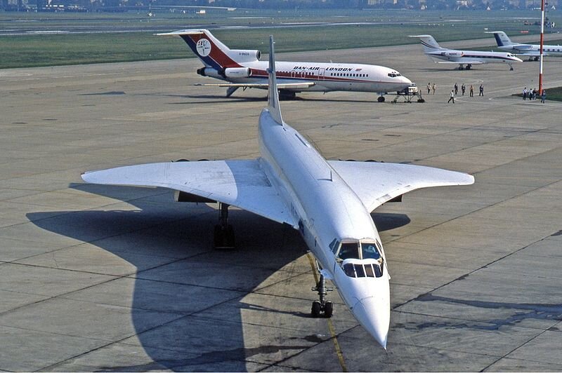 Air France BAC Concorde at Tegel in October 1984. Photo © Ralf Manteufel, licensed via Wikimedia Commons